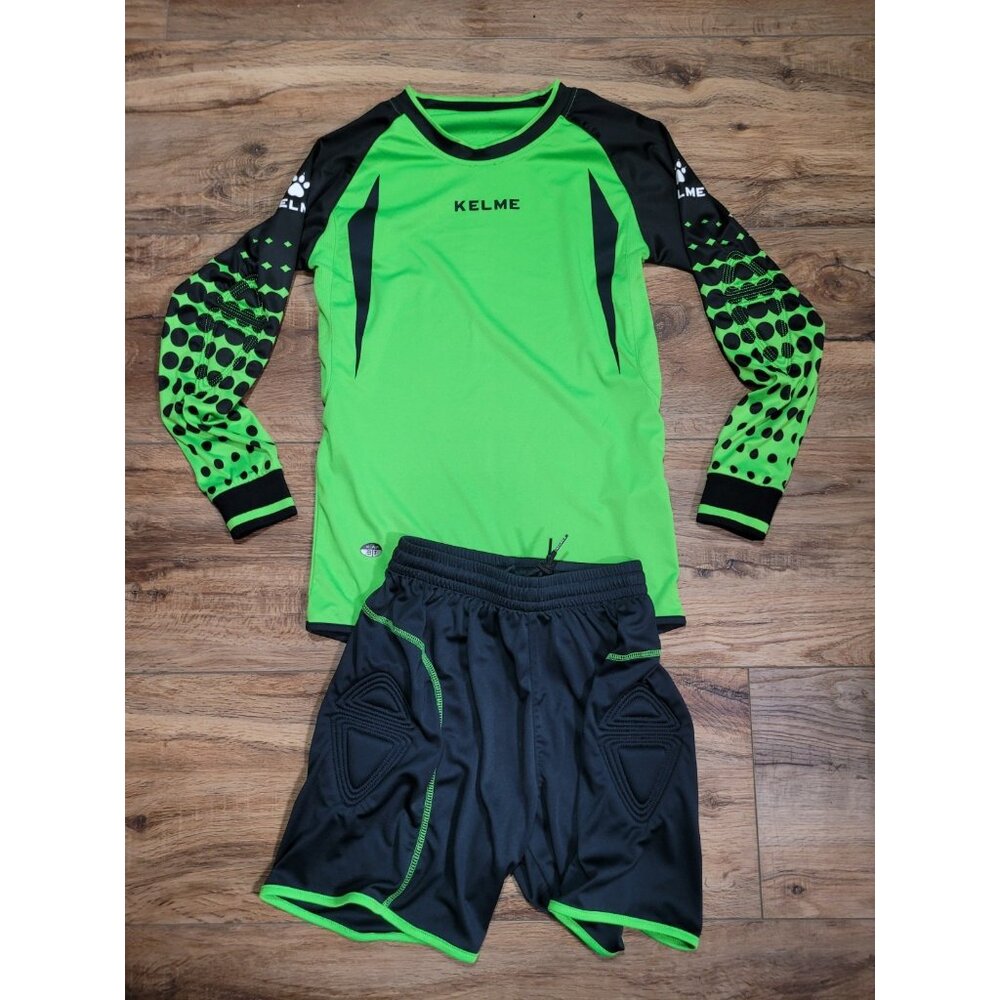 KELME Youth Green Black Size Medium 10 Long Sleeve Goalie Shirt and Shorts
